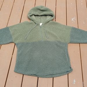 VS Pink Olive Green Fleece Pullover sz M